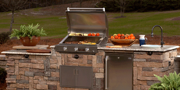 Outdoor kitchen with a Tec Grill